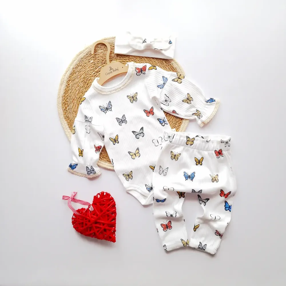 Трійка Метелик